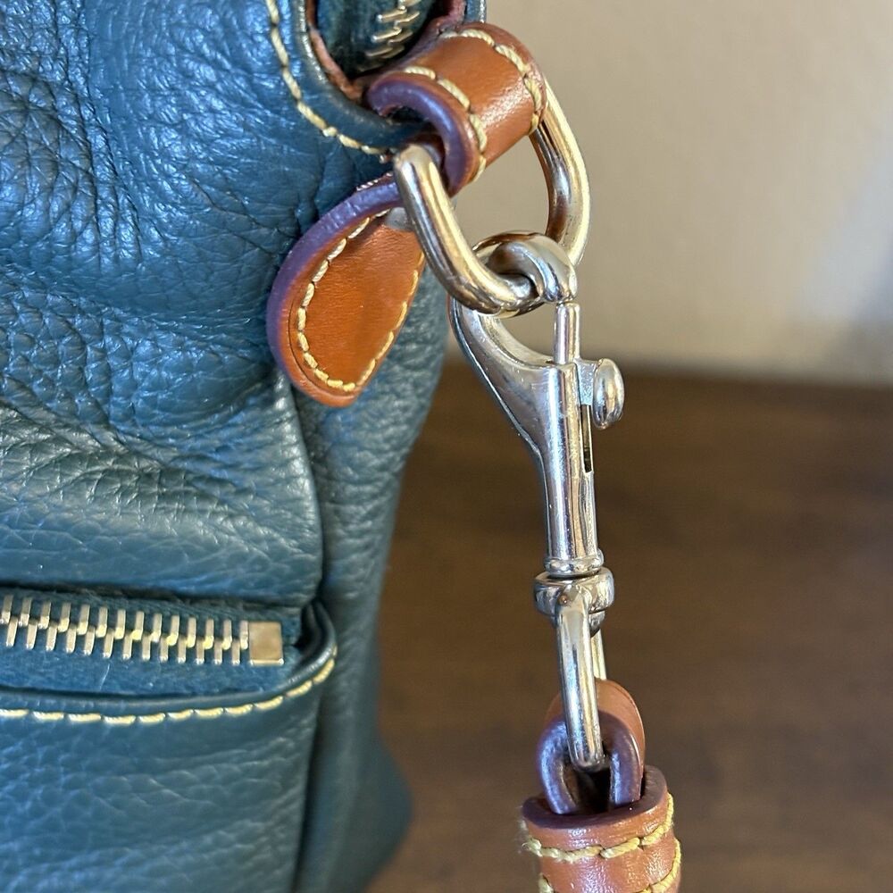 Dooney & Bourke Dillen Large Forest Green Zipper Pocket HOBO Sac Shoulder Bag - Picture 4 of 16